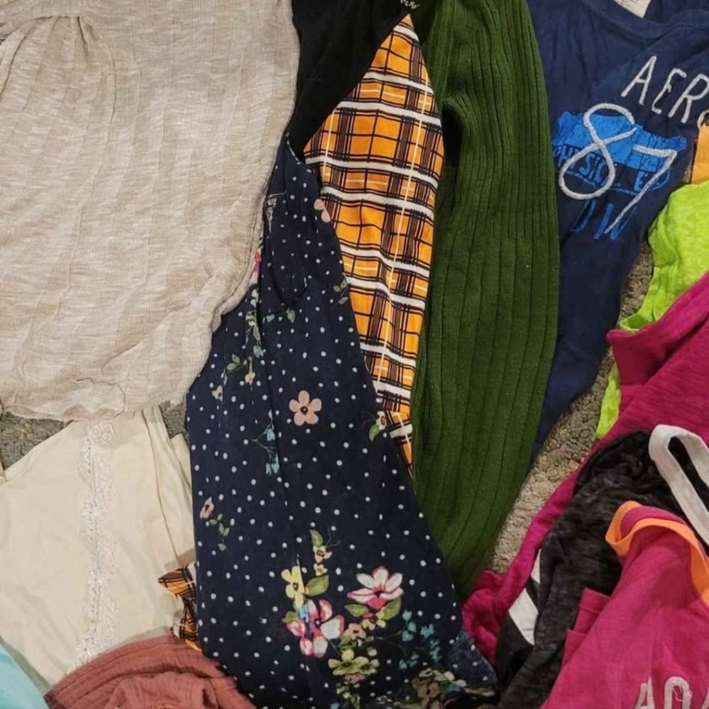 15 assorted size med shirts